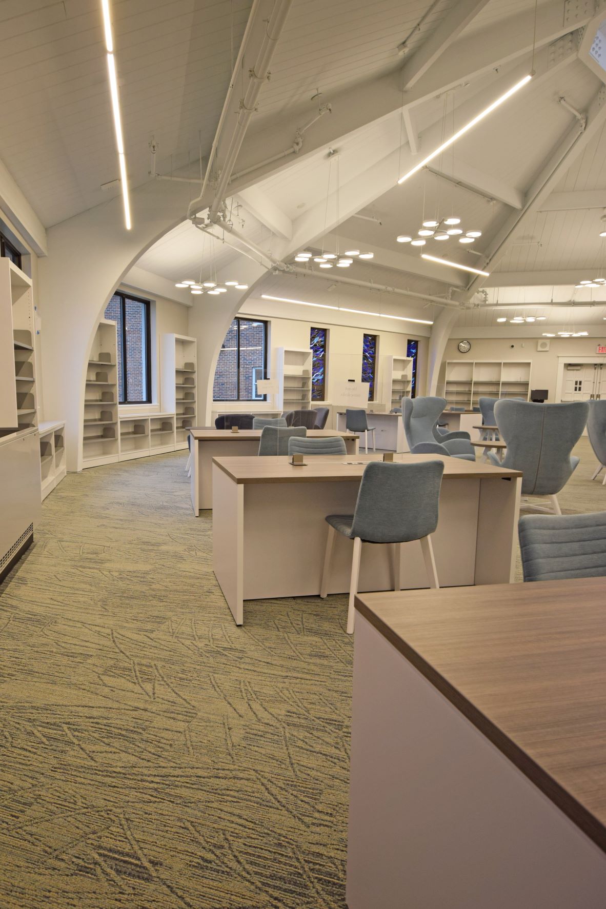 BAYPORT BLUEPOINT LIBRARY - Renu NY